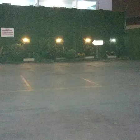 Hotel Free (Adults Only)-2
